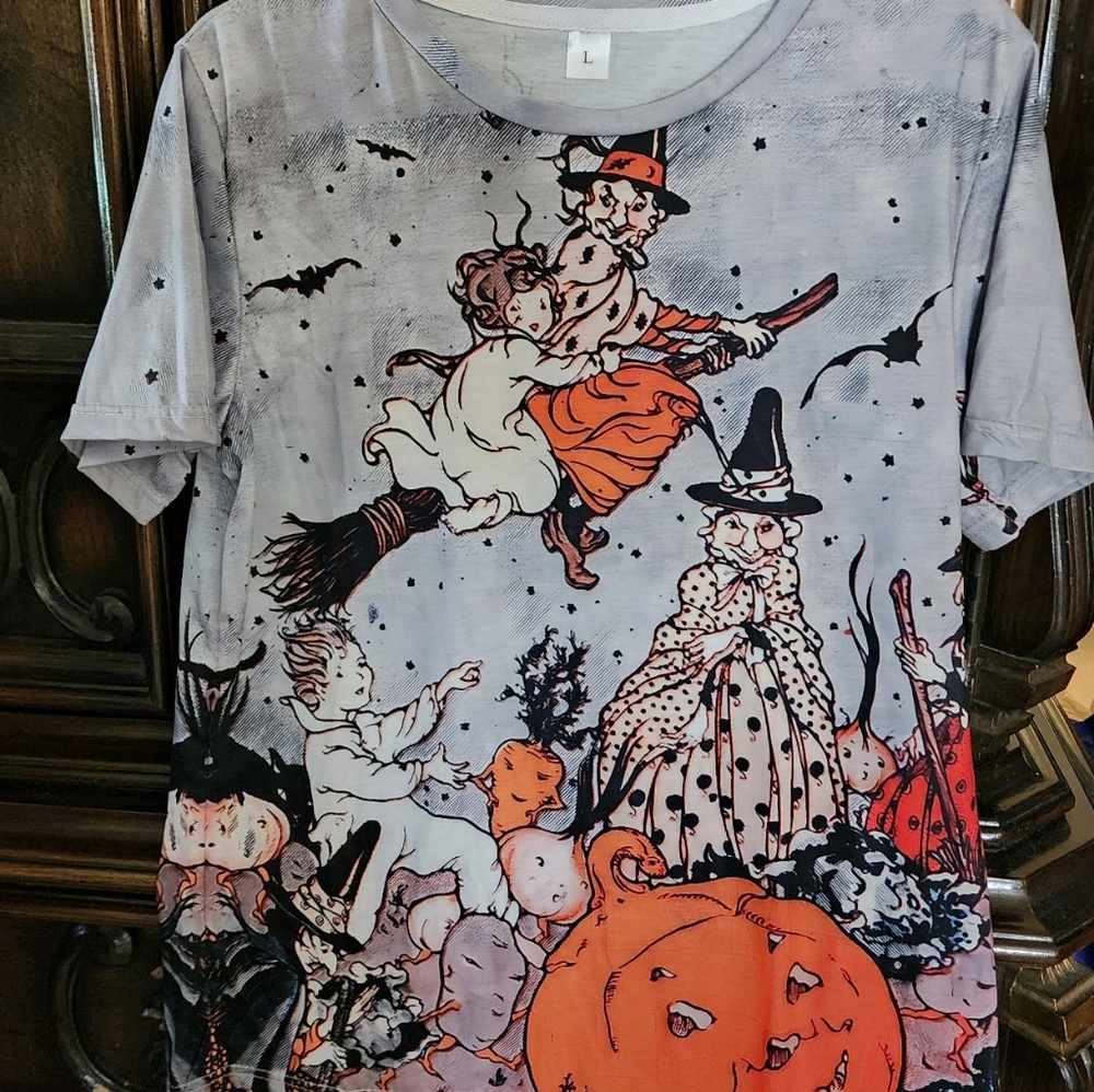 Halloween  tee shirt size large